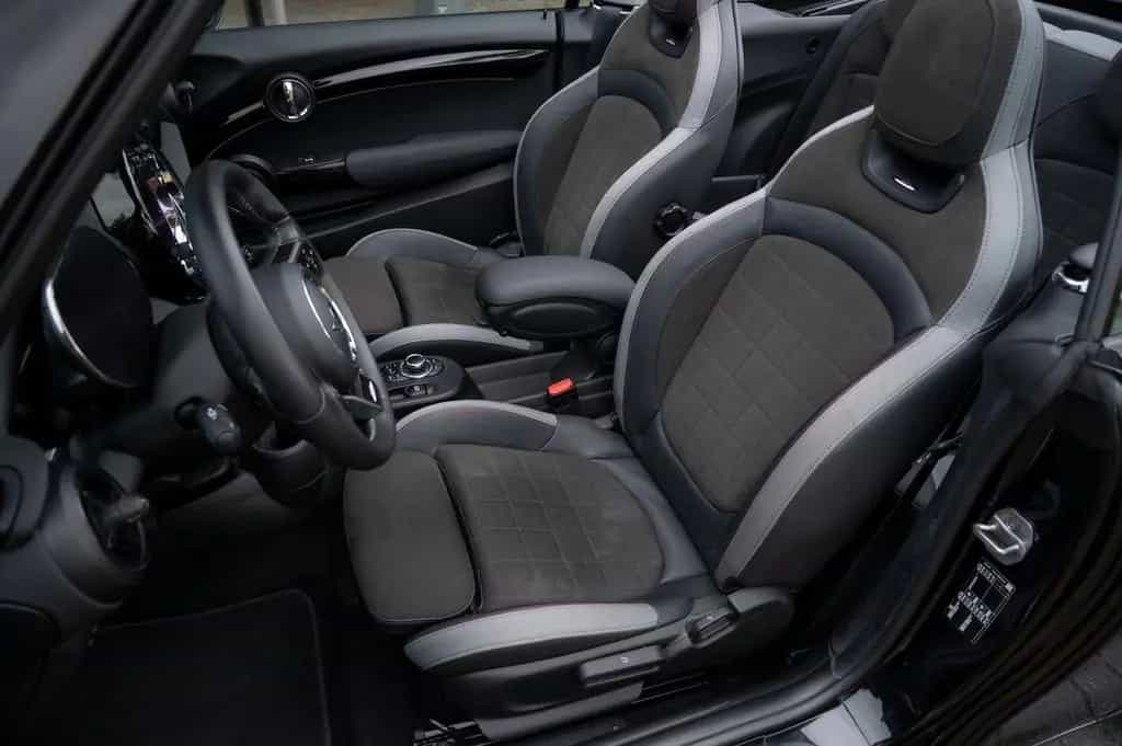 MINI John Cooper Works Cabrio 231pk 06/2022-photo-38