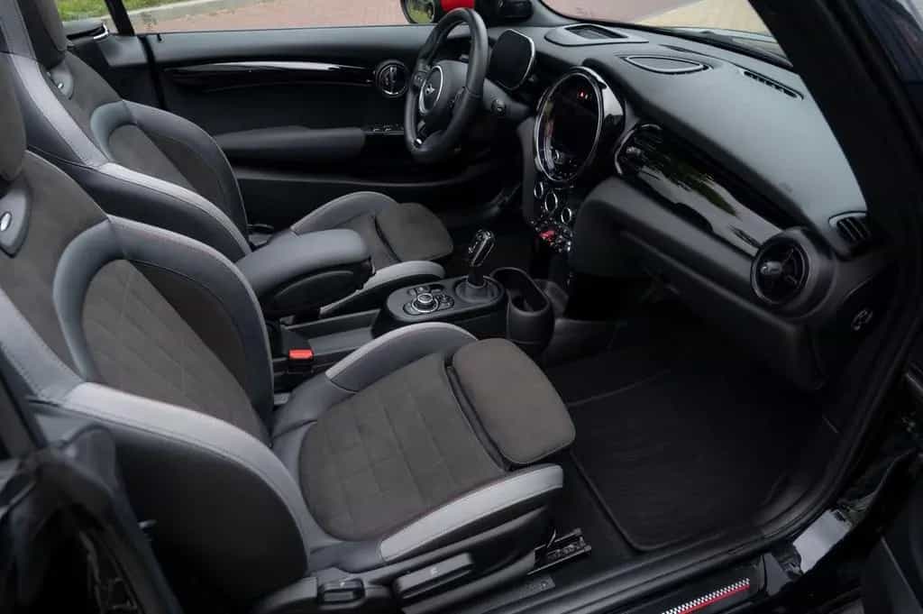 MINI John Cooper Works Cabrio 231pk 06/2022-photo-43