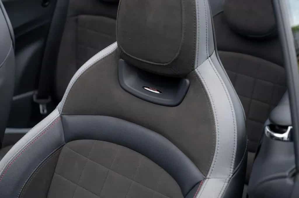 MINI John Cooper Works Cabrio 231pk 06/2022-photo-45