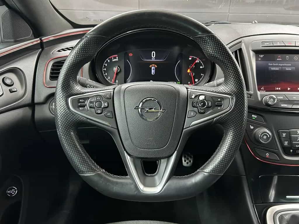 Opel Insignia Sport 4x4 OPC-Line+ACC+BI-Xenon+Keyless 05/2014-photo-21