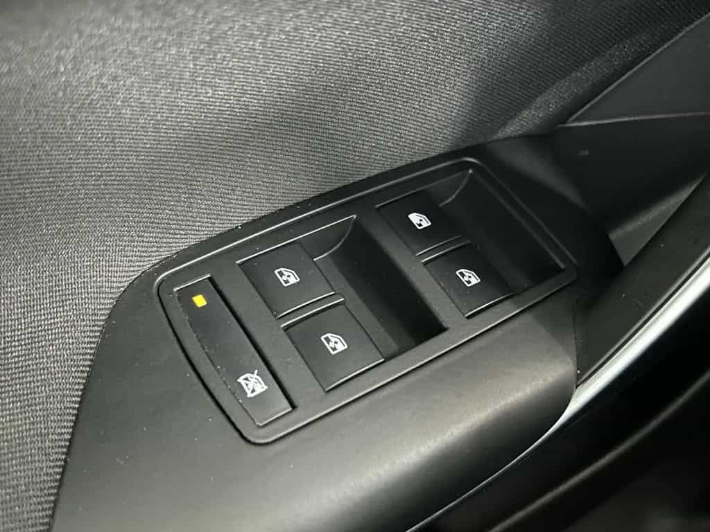 Opel Insignia Sport 4x4 OPC-Line+ACC+BI-Xenon+Keyless 05/2014-photo-28