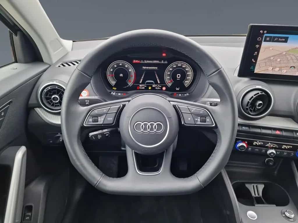 Audi Q2 30 TFSI NAVI+ AHK STHZG 18" ACC Advanced 03/2025-photo-12