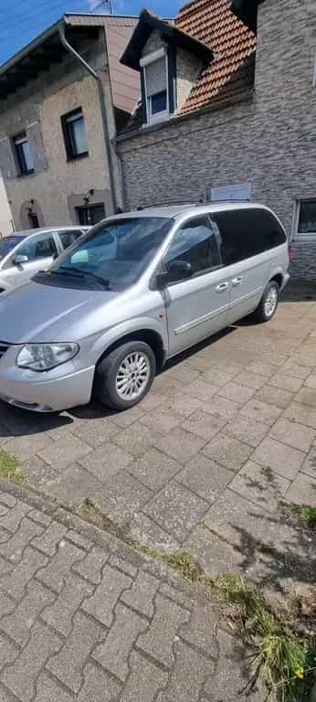 Chrysler Voyager LX 2.8 CRD Autom. LX 07/2005-photo-0