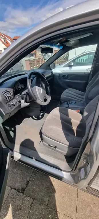 Chrysler Voyager LX 2.8 CRD Autom. LX 07/2005-photo-4