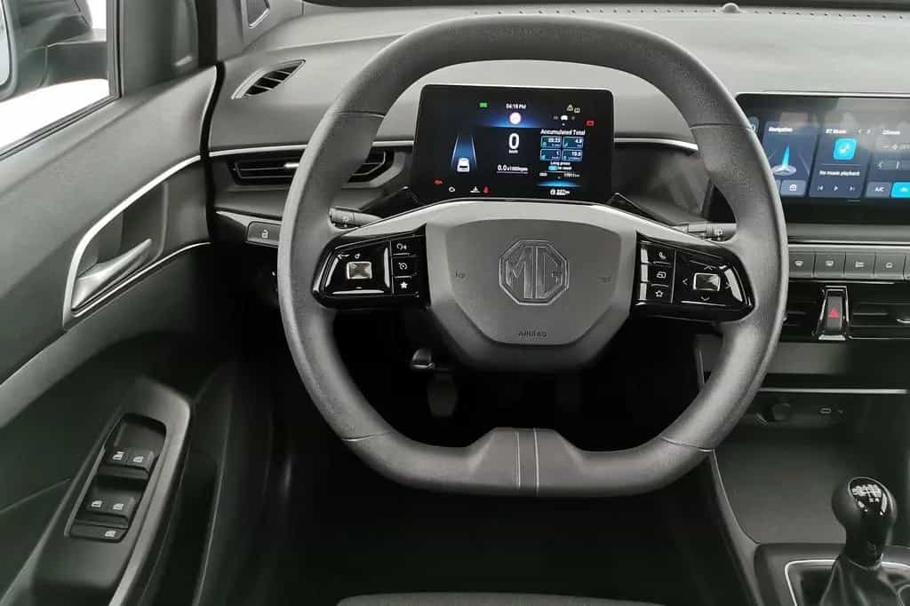 MG MG3 1.5 T Comfort|NAV|LED|PDC+Kamera|Metallic 03/2025-photo-9