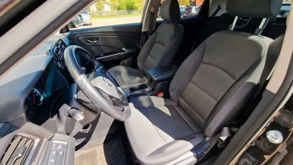 Ssangyong Tivoli 1,5 l Benziner  FIZZ AHK KAMERA S/W RÄDER 06/2021-photo-21