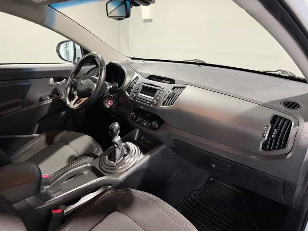 Kia Sportage Spirit 2WD *PDC*SHZ*KLIMAAUTO.*TÜV NEU* 04/2013-photo-9