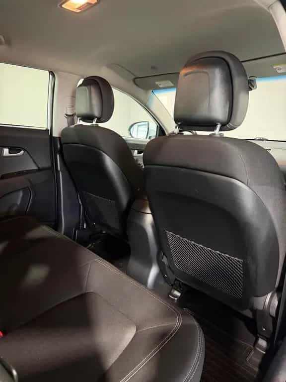 Kia Sportage Spirit 2WD *PDC*SHZ*KLIMAAUTO.*TÜV NEU* 04/2013-photo-11