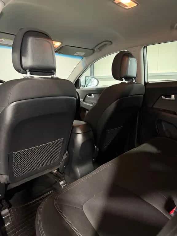 Kia Sportage Spirit 2WD *PDC*SHZ*KLIMAAUTO.*TÜV NEU* 04/2013-photo-13