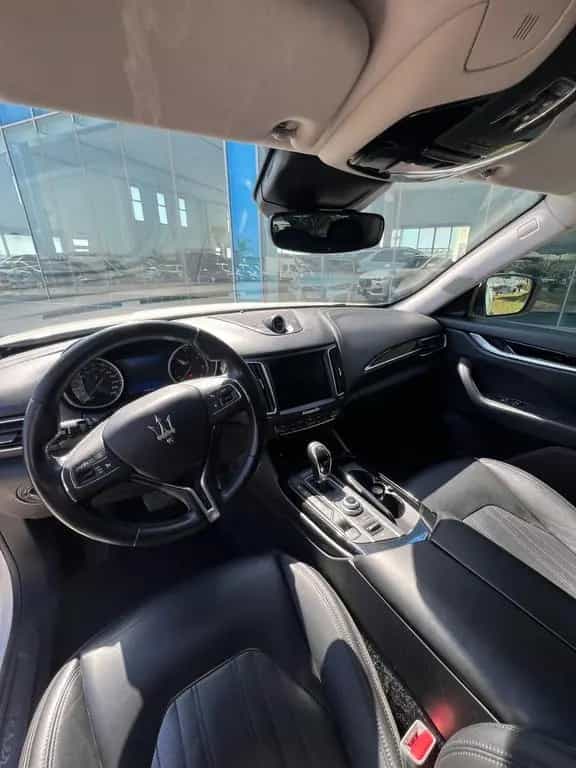 Maserati Levante V6 Diesel 275 CV AWD 02/2017-photo-4