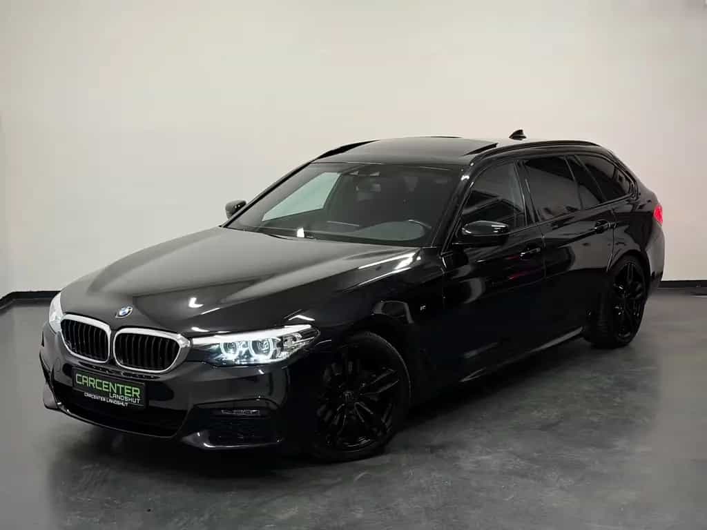 BMW 5 Series 520d M-PAKET PANO/R-KAM/L-HZG/VIRTUAL/AMBIENTE 11/2018-photo-1