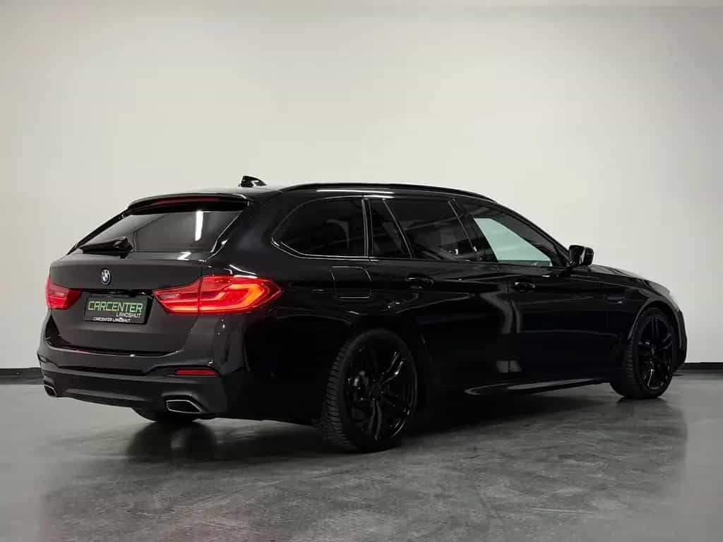 BMW 5 Series 520d M-PAKET PANO/R-KAM/L-HZG/VIRTUAL/AMBIENTE 11/2018-photo-10