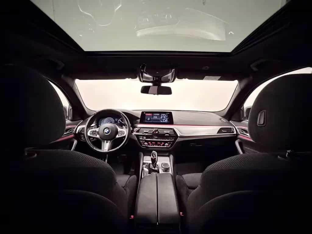 BMW 5 Series 520d M-PAKET PANO/R-KAM/L-HZG/VIRTUAL/AMBIENTE 11/2018-photo-19