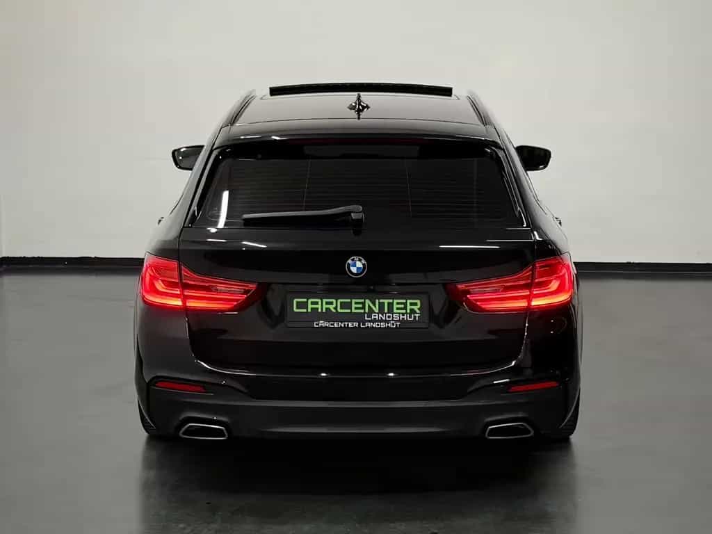 BMW 5 Series 520d M-PAKET PANO/R-KAM/L-HZG/VIRTUAL/AMBIENTE 11/2018-photo-22