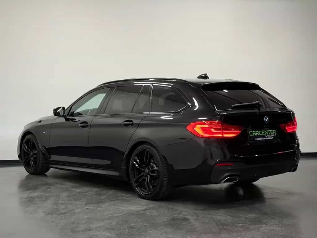 BMW 5 Series 520d M-PAKET PANO/R-KAM/L-HZG/VIRTUAL/AMBIENTE 11/2018-photo-24