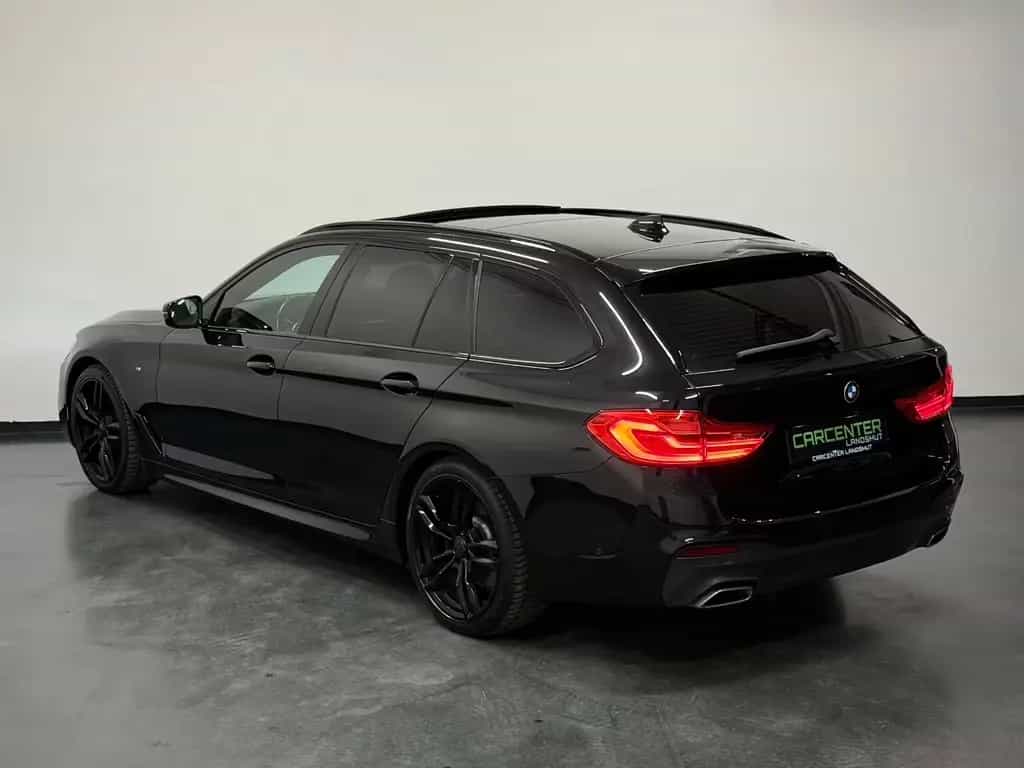BMW 5 Series 520d M-PAKET PANO/R-KAM/L-HZG/VIRTUAL/AMBIENTE 11/2018-photo-25