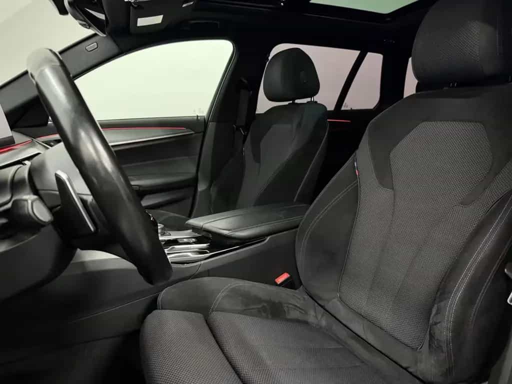BMW 5 Series 520d M-PAKET PANO/R-KAM/L-HZG/VIRTUAL/AMBIENTE 11/2018-photo-30
