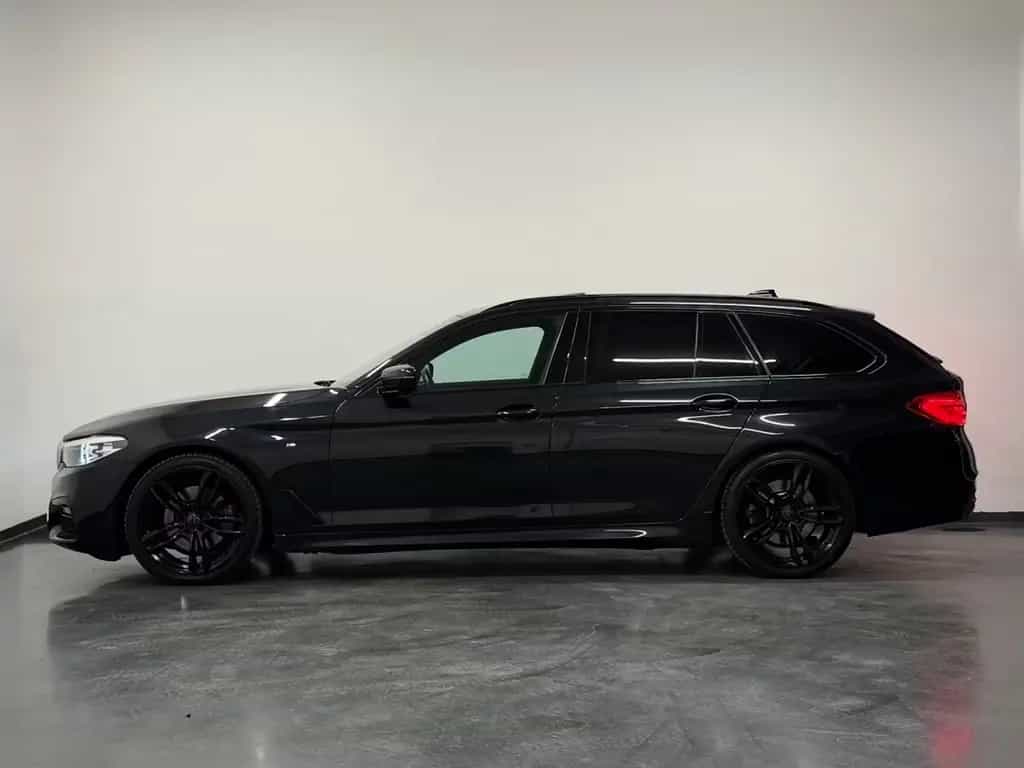 BMW 5 Series 520d M-PAKET PANO/R-KAM/L-HZG/VIRTUAL/AMBIENTE 11/2018-photo-37