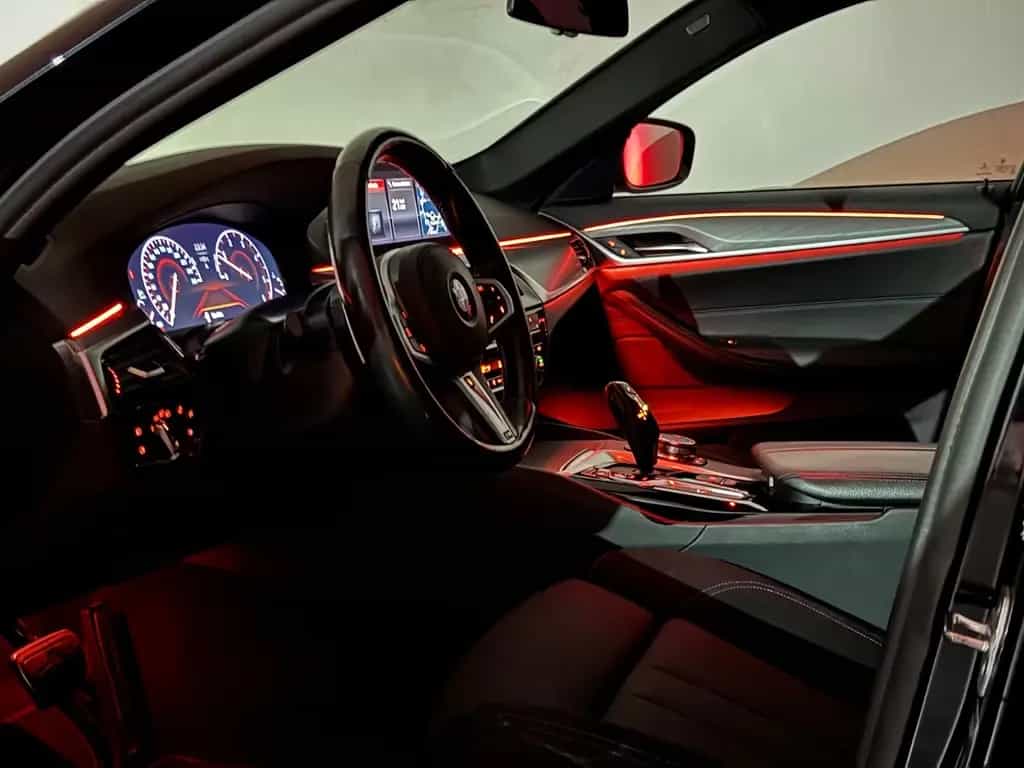BMW 5 Series 520d M-PAKET PANO/R-KAM/L-HZG/VIRTUAL/AMBIENTE 11/2018-photo-45