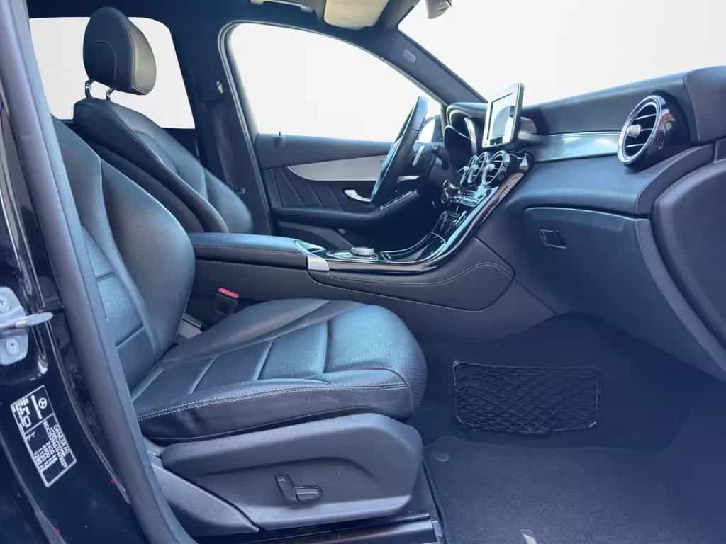 Mercedes-Benz GLC-Class 250 4Matic PANO/KAMERA/BURMESTER/PDC 06/2018-photo-13