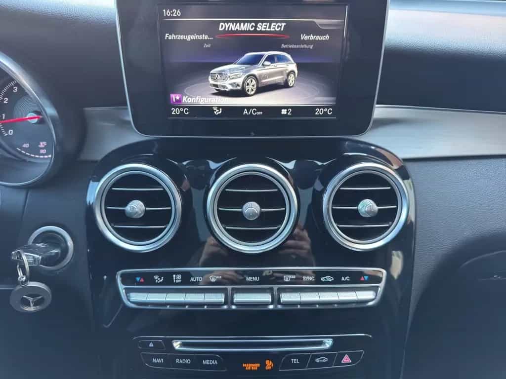 Mercedes-Benz GLC-Class 250 4Matic PANO/KAMERA/BURMESTER/PDC 06/2018-photo-16