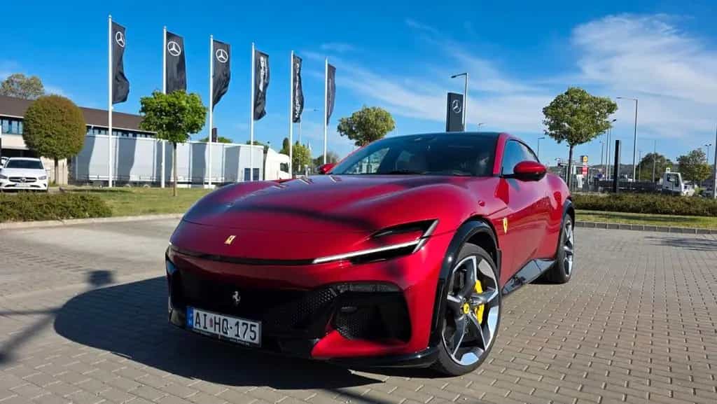 Ferrari Purosangue V12 DCT 4WD/PANO/STZH-BL/360CAM/HIFI 12/2024-photo-2