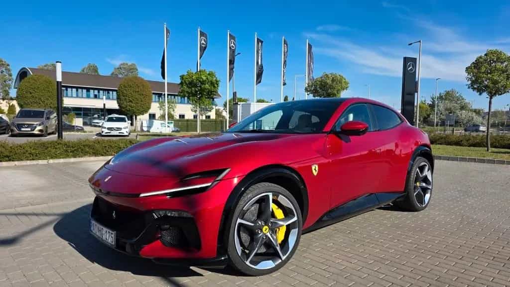 Ferrari Purosangue V12 DCT 4WD/PANO/STZH-BL/360CAM/HIFI 12/2024-photo-4