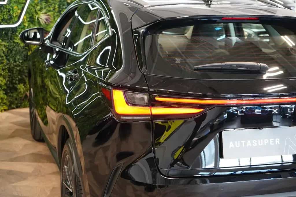 Lexus NX 350h NX350h*FWD*COMFORT TOP*ACC*LED*CZ*41.901 € NETTO 02/2024-photo-8
