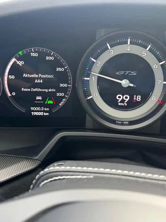 Porsche 911 Carrera 4 GTS (992) 02/2024-photo-7