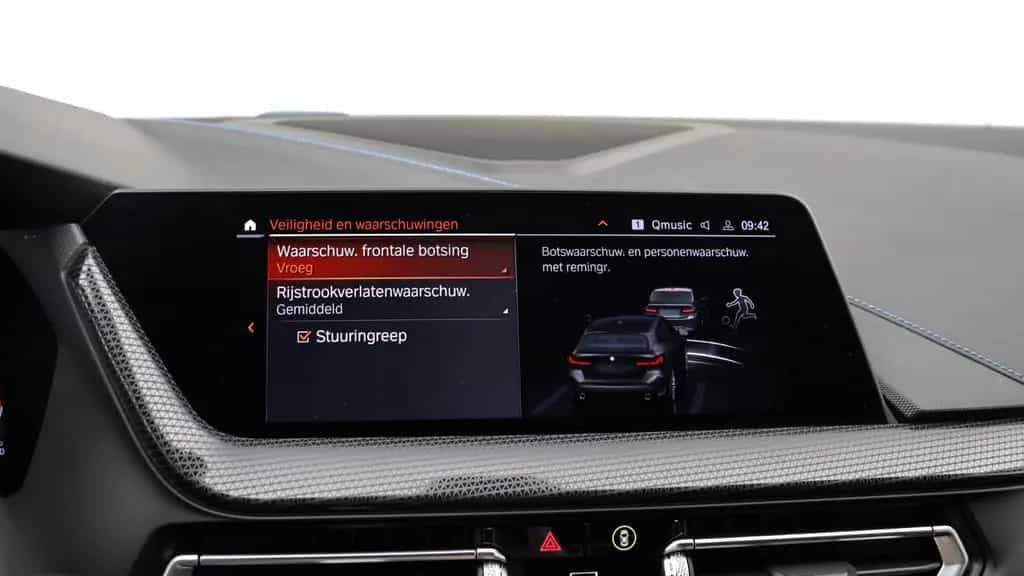 BMW 1 Series 118i M Sport, RFK, M Sportsitze, Shadow-line, 08/2020-photo-13