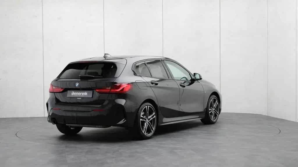 BMW 1 Series 118i M Sport, RFK, M Sportsitze, Shadow-line, 08/2020-photo-2