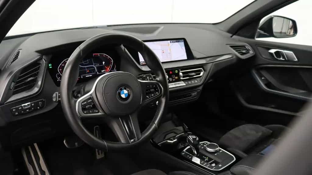BMW 1 Series 118i M Sport, RFK, M Sportsitze, Shadow-line, 08/2020-photo-5