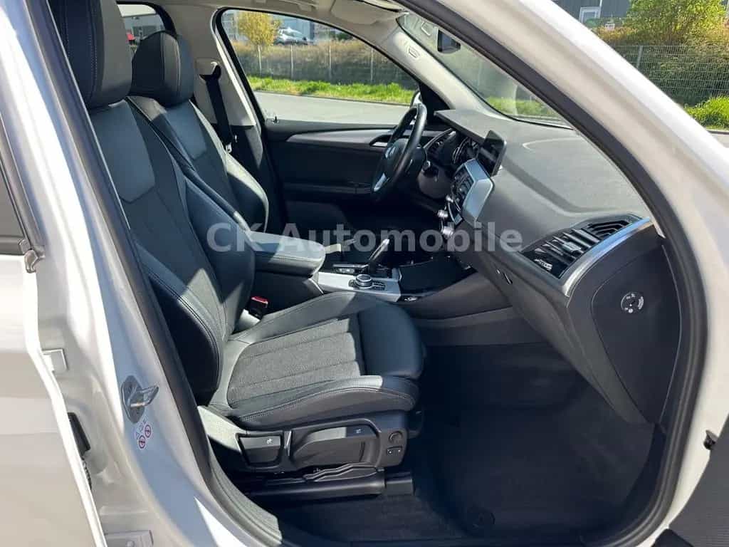 BMW X3 xDrive20d Advantage/Navi/Head-Up/Pano/AHK 08/2020-photo-31