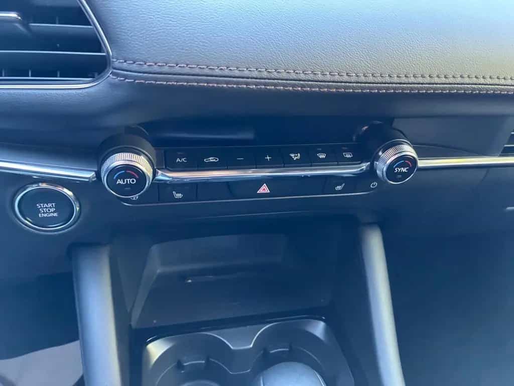 Mazda 3 2.5 e-SKYACTIV-G Centre-line DESIGN-PAKET AT 01/2025-photo-26