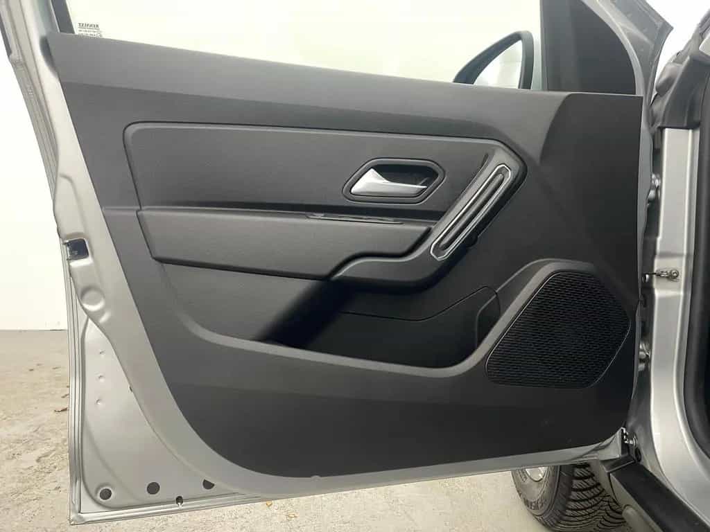 Dacia Duster Urban *AHK*TEMP*NAVI*SHZ*KAM* 07/2021-photo-35