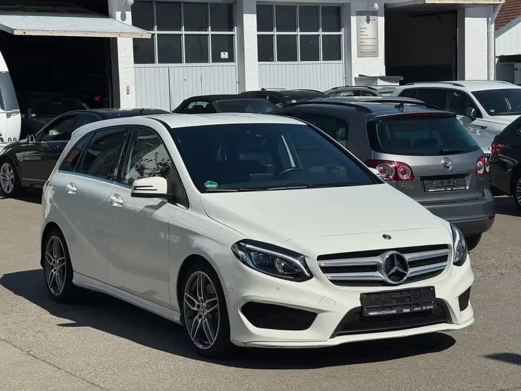 Mercedes-Benz B-Class 250 AUTOMATIK**AMG LINE**GARANTIE*AHK*8-FACH* 05/2017-photo-4