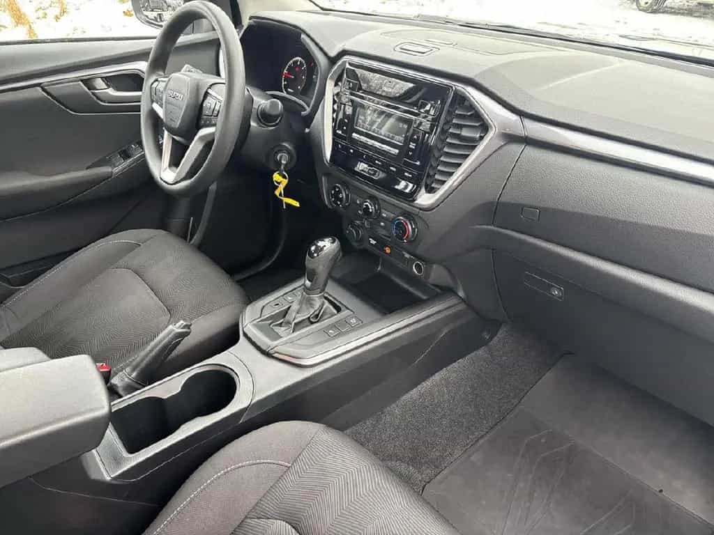 Isuzu D-Max Double Cab 4WD LS,KLIMA,TEMPO,AHK,PDC,SHZ, 05/2021-photo-8