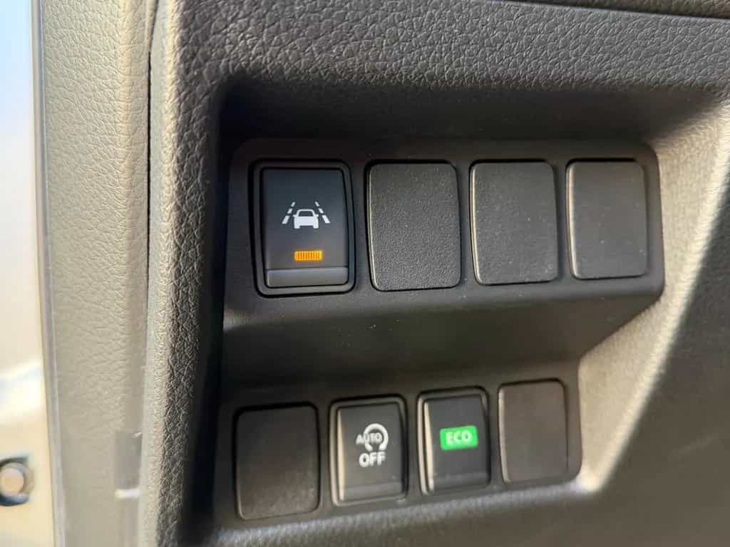Nissan Qashqai N-Connecta *Panorama*360°Kamera*8-Fach* 05/2018-photo-14
