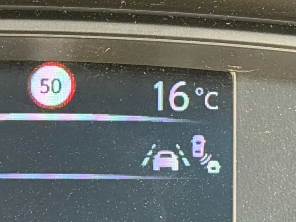 Nissan Qashqai N-Connecta *Panorama*360°Kamera*8-Fach* 05/2018-photo-25