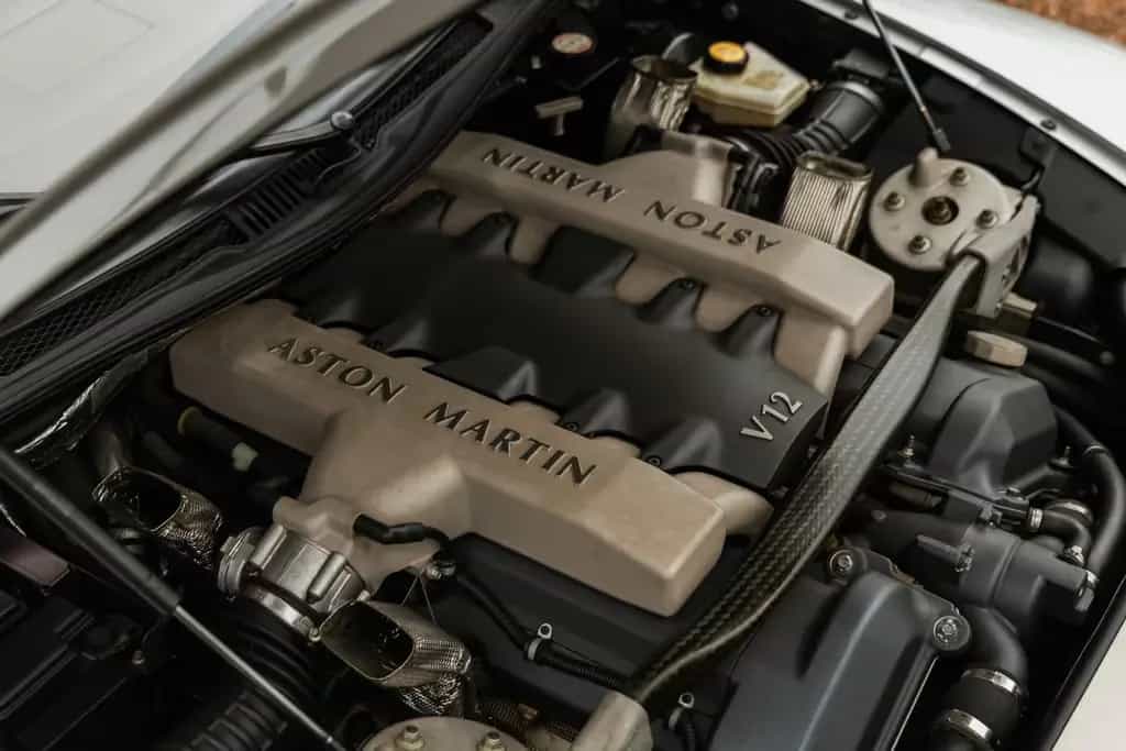 Aston Martin Vanquish V12 Vanquish 06/2003-photo-8