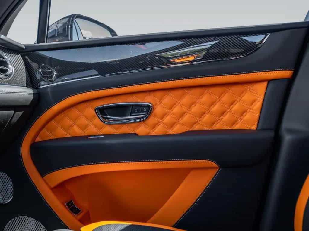 Bentley Bentayga S V8 | Mulliner | Satin Paint | CCB 08/2024-photo-20