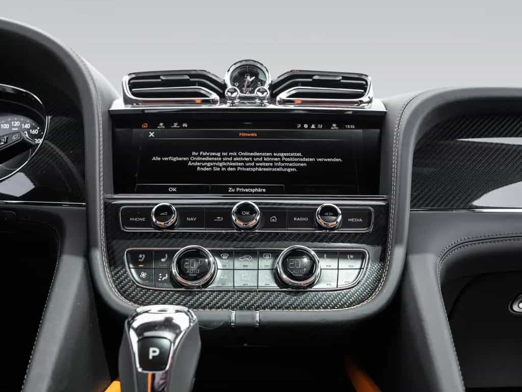 Bentley Bentayga S V8 | Mulliner | Satin Paint | CCB 08/2024-photo-28