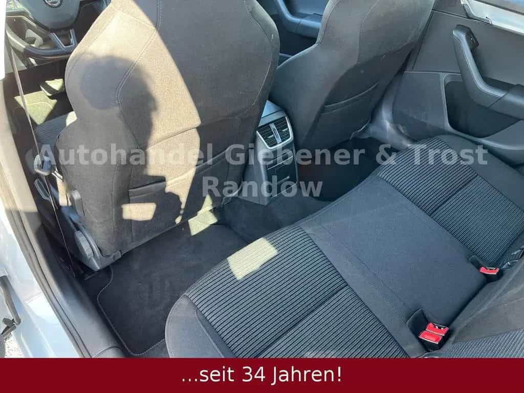 Skoda Octavia Combi Style*AUTOMATIK* 12/2016-photo-8