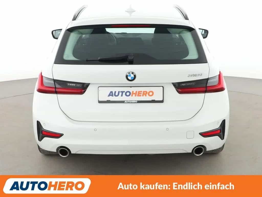 BMW 318 i Advantage Aut.*NAVI*LED*PDC*SHZ*TEMPO* 01/2022-photo-4