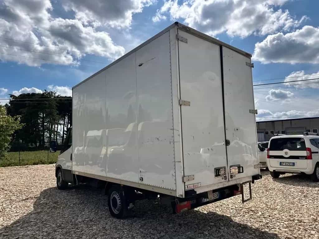 Iveco Daily 35S14 IVA ESCLUSA 08/2018-photo-3