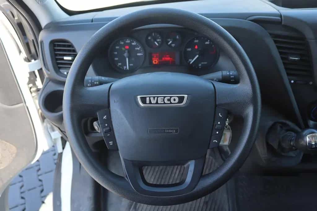 Iveco Daily Doppelkabine 35S15 3750 Pritsche 6 Sitzer 06/2019-photo-3