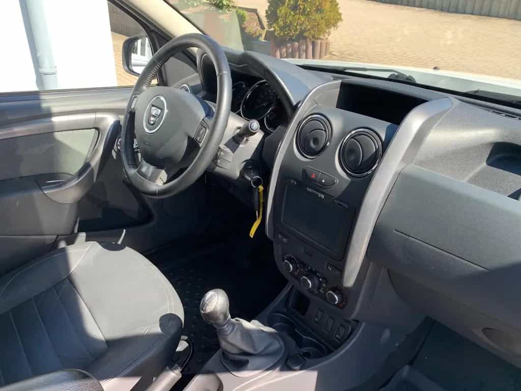 Dacia Duster I Prestige 1,2 TCE Leder AHK Temp. 78TKM 11/2016-photo-30