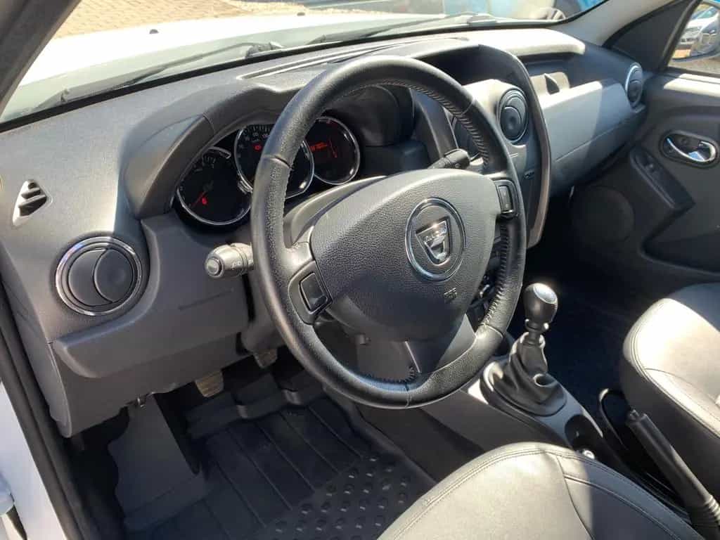Dacia Duster I Prestige 1,2 TCE Leder AHK Temp. 78TKM 11/2016-photo-6