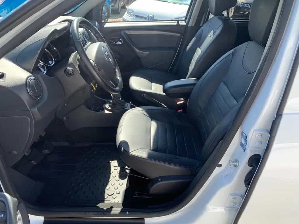 Dacia Duster I Prestige 1,2 TCE Leder AHK Temp. 78TKM 11/2016-photo-8