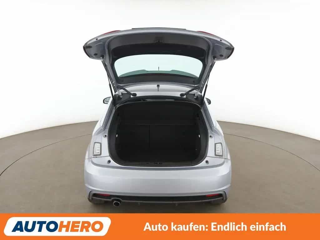 Audi A1 Sportback 1.6 TDI Sport Aut.*S-LINE*XENON*SHZ 03/2017-photo-16